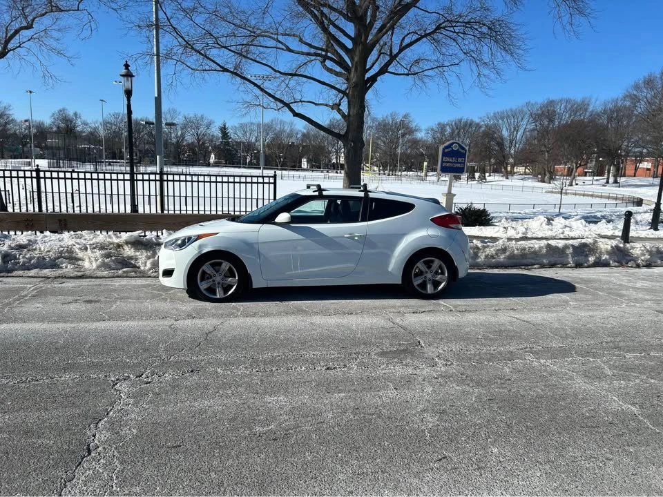 2013 Hyundai Veloster - Image 7 of 10