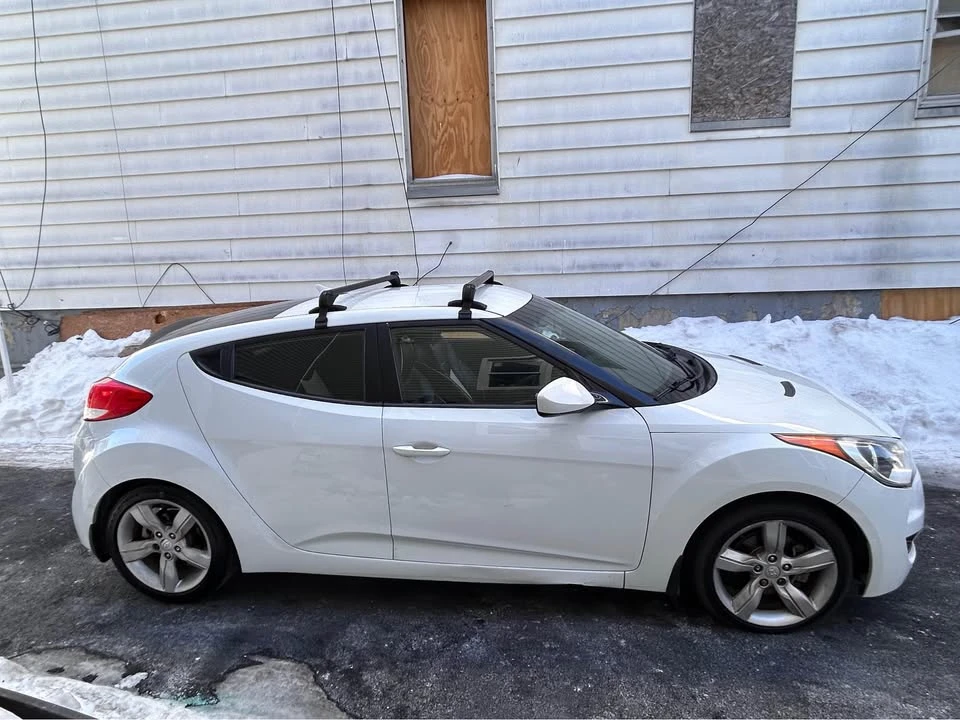 2013 Hyundai Veloster - Image 3 of 10