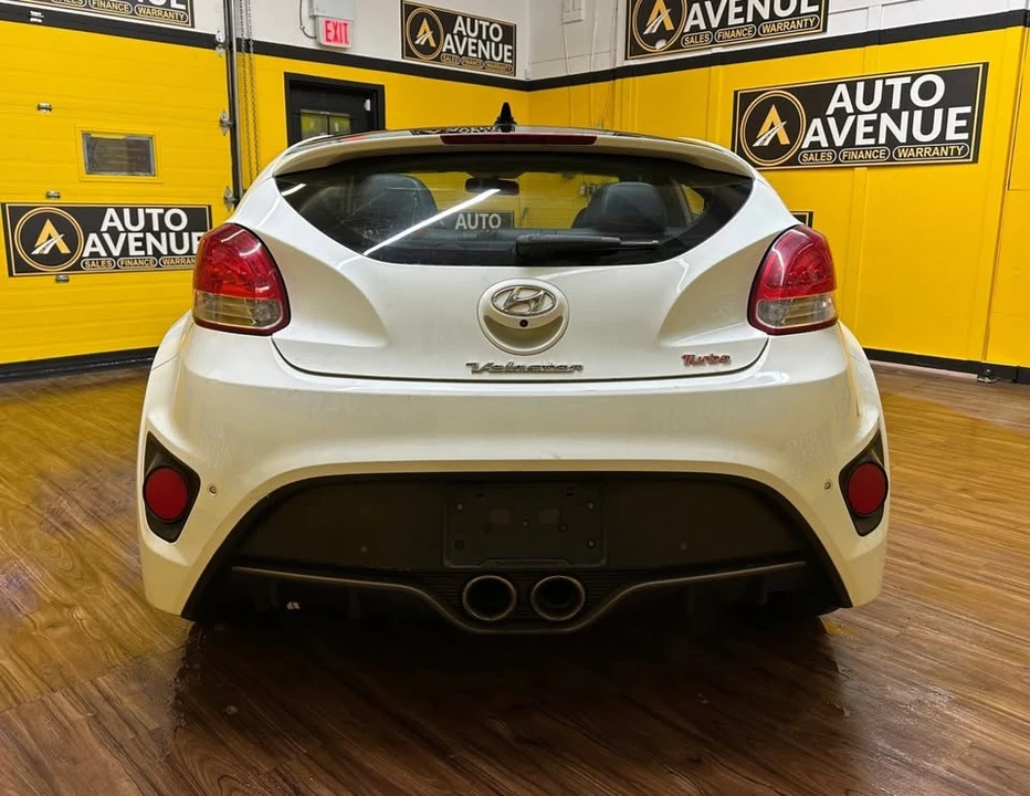 2013 Hyundai Veloster - Image 4 of 15