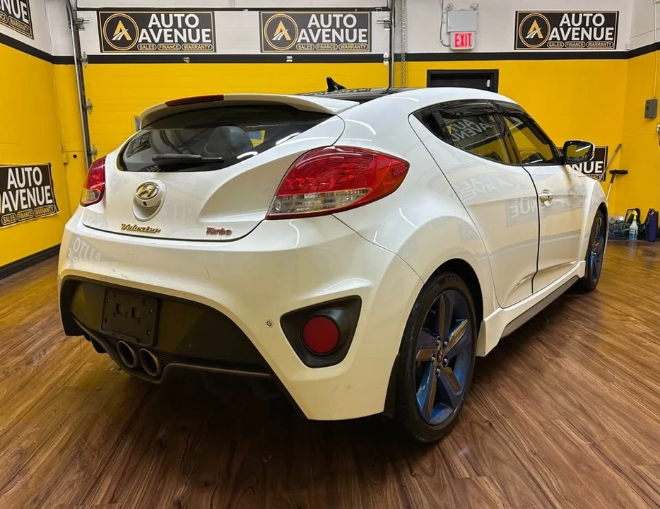 2013 Hyundai Veloster - Image 5 of 15