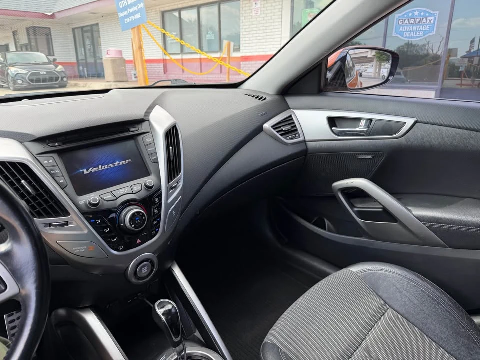 2013 Hyundai Veloster - Image 14 of 19