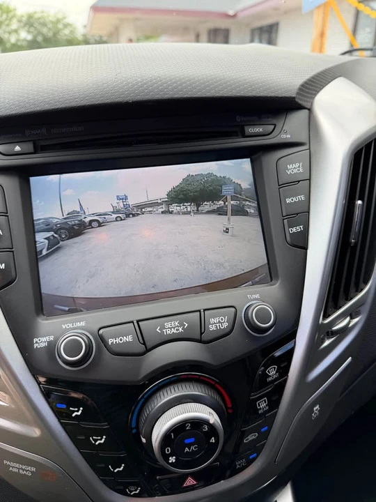 2013 Hyundai Veloster - Image 15 of 19
