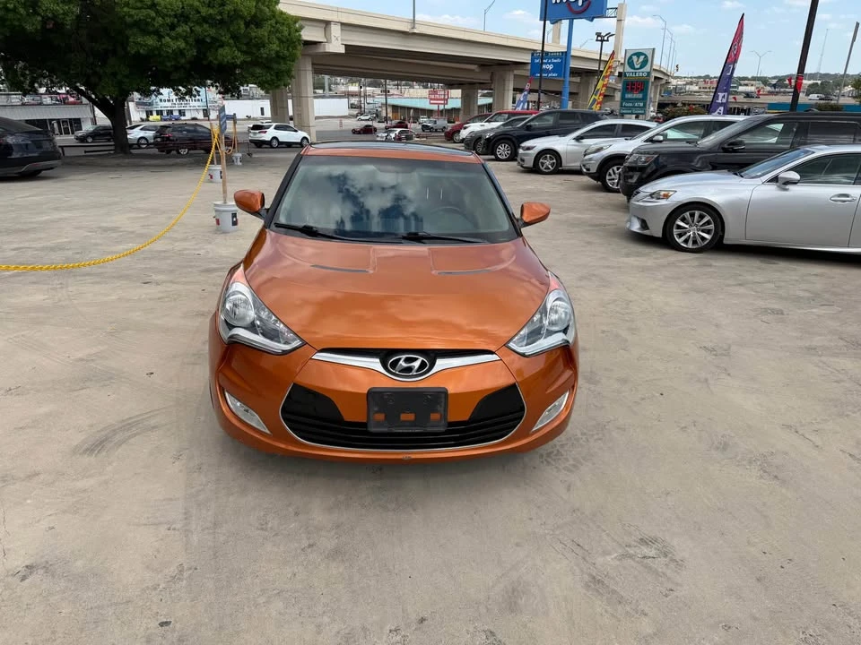 2013 Hyundai Veloster - Image 4 of 19