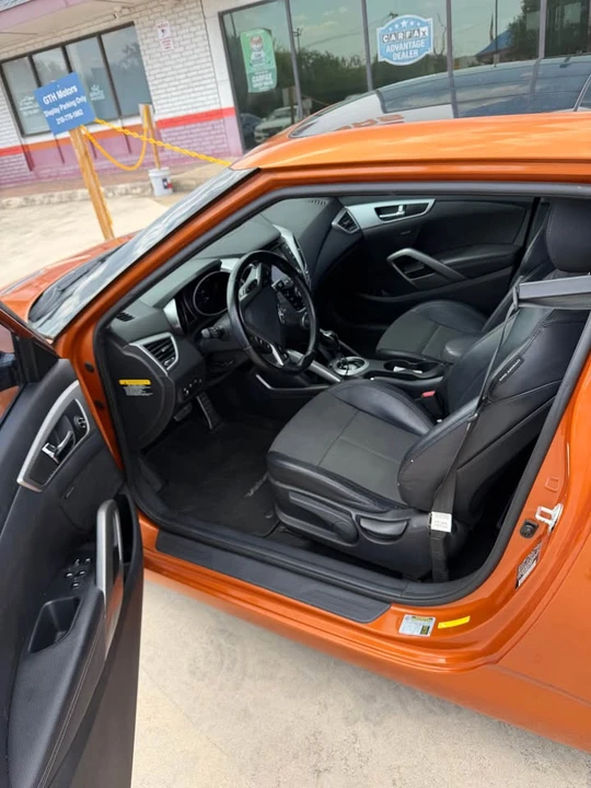 2013 Hyundai Veloster - Image 6 of 19