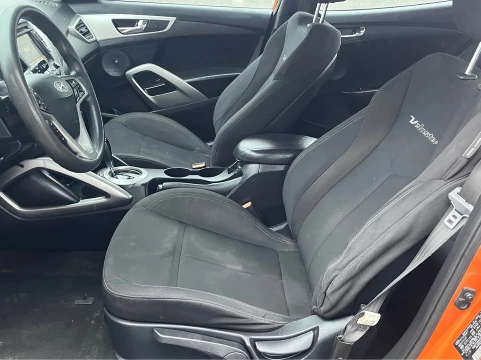 2013 Hyundai Veloster - Image 2 of 14