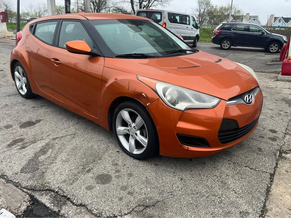 2013 Hyundai Veloster - Image 3 of 14