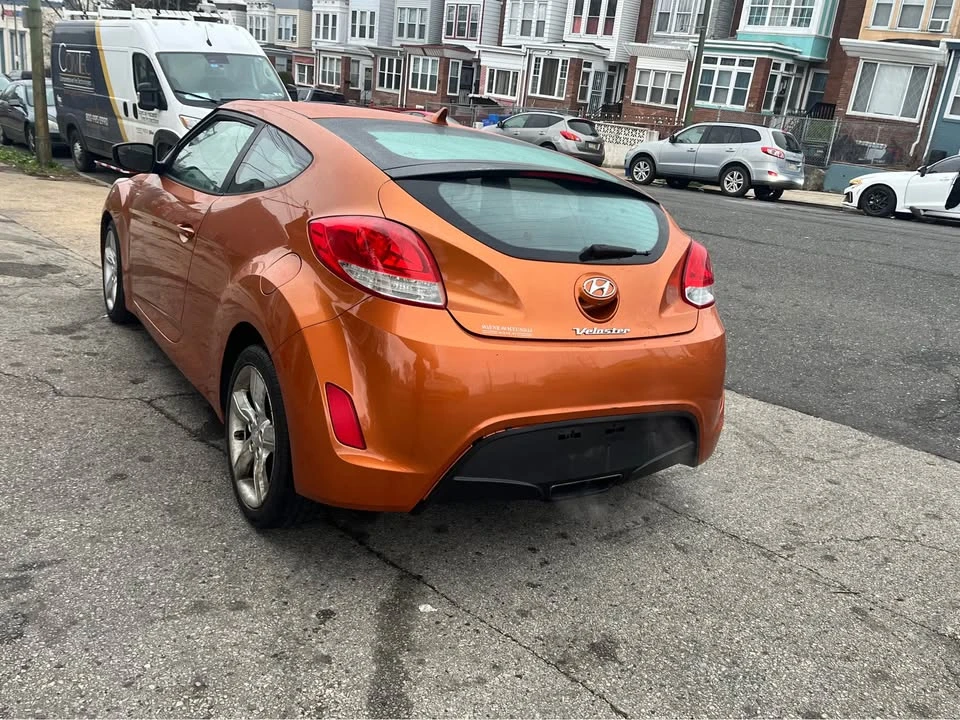 2013 Hyundai Veloster - Image 8 of 14