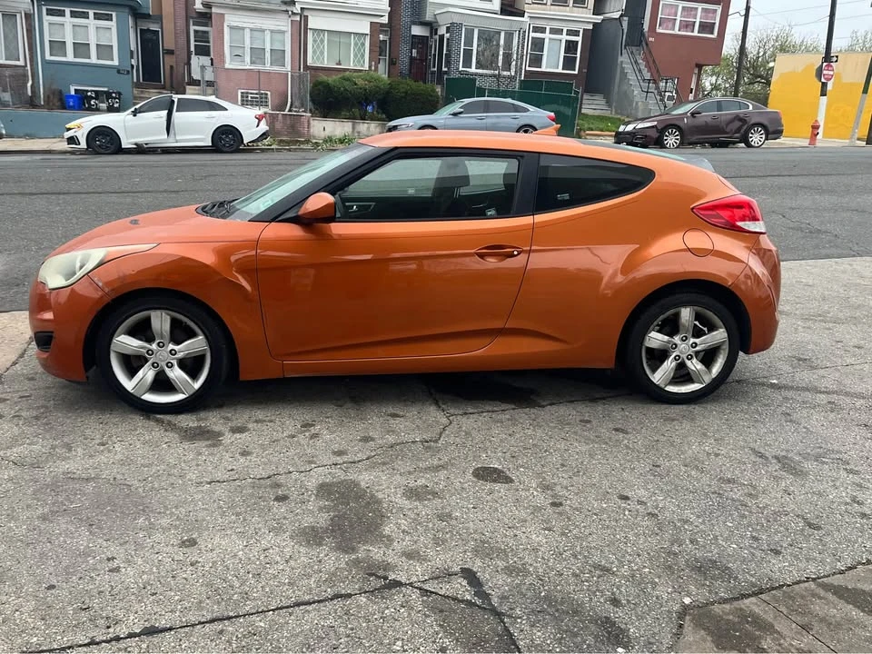 2013 Hyundai Veloster - Image 6 of 14