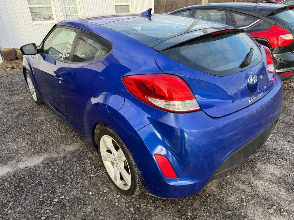 2013 Hyundai Veloster - Image 2 of 6
