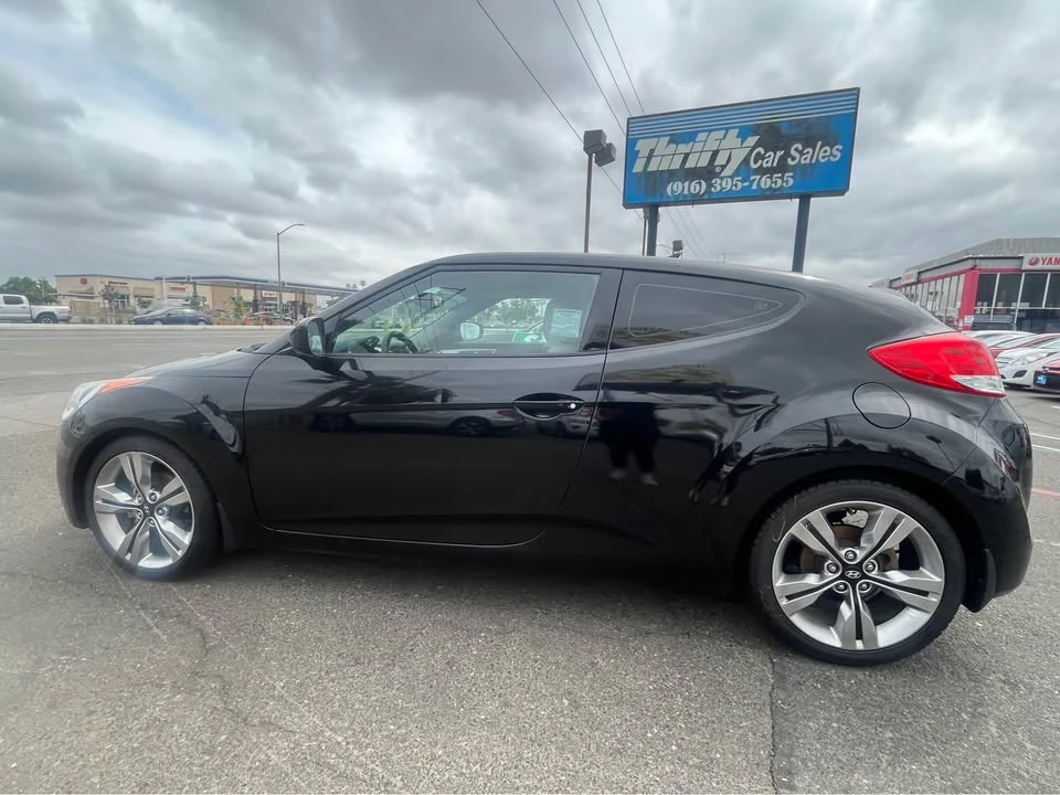 2013 Hyundai Veloster - Image 3 of 20