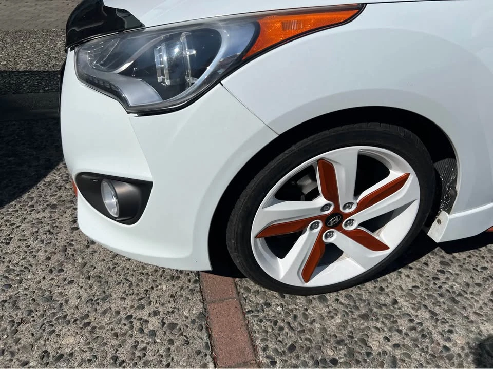2013 Hyundai Veloster - Image 5 of 17