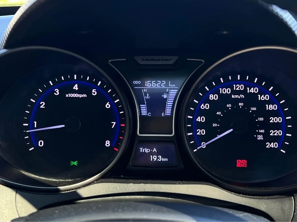 2013 Hyundai Veloster - Image 15 of 17
