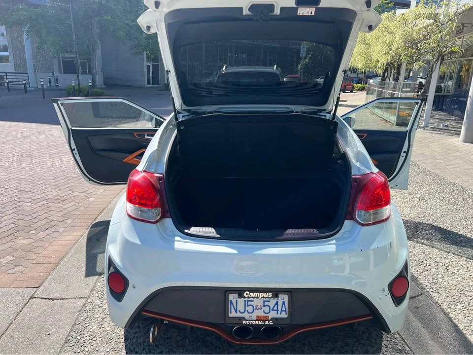 2013 Hyundai Veloster - Image 7 of 17