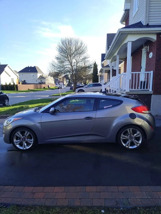 2013 Hyundai Veloster - Image 3 of 11