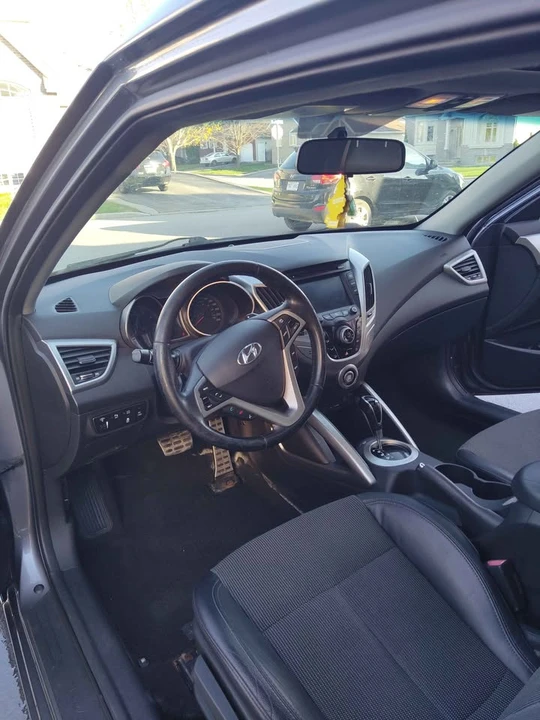 2013 Hyundai Veloster - Image 9 of 11