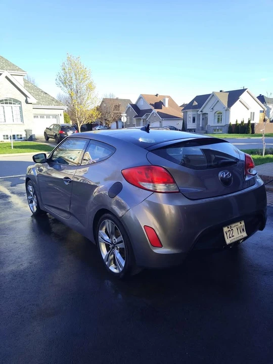 2013 Hyundai Veloster - Image 4 of 11