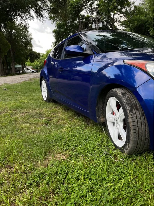 2013 Hyundai Veloster - Image 3 of 7