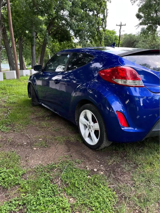 2013 Hyundai Veloster - Image 4 of 7