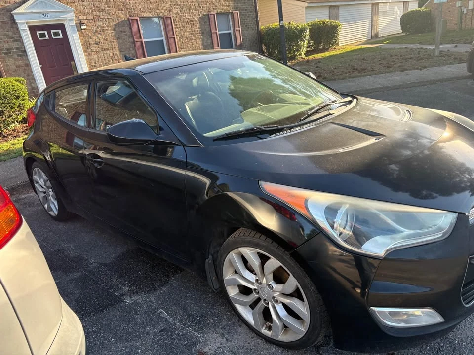 2013 Hyundai Veloster - Image 3 of 4