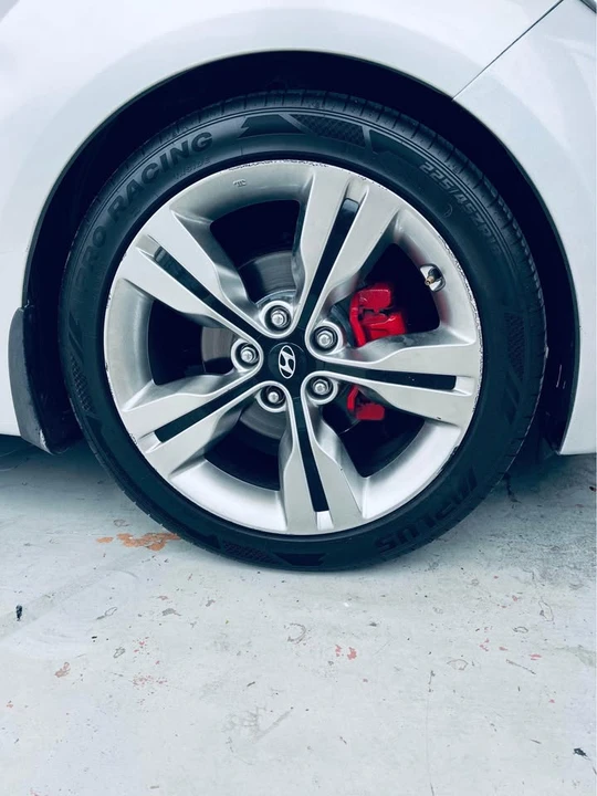2013 Hyundai Veloster - Image 10 of 12