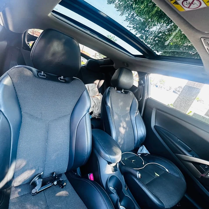2013 Hyundai Veloster - Image 7 of 13