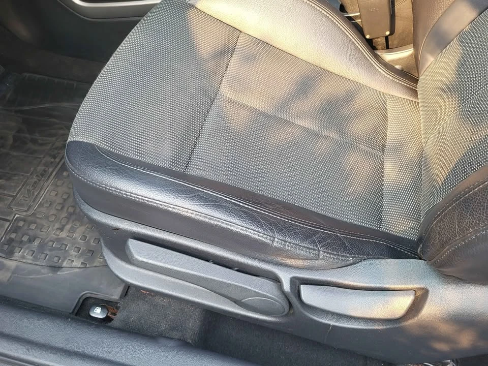 2013 Hyundai Veloster - Image 6 of 20
