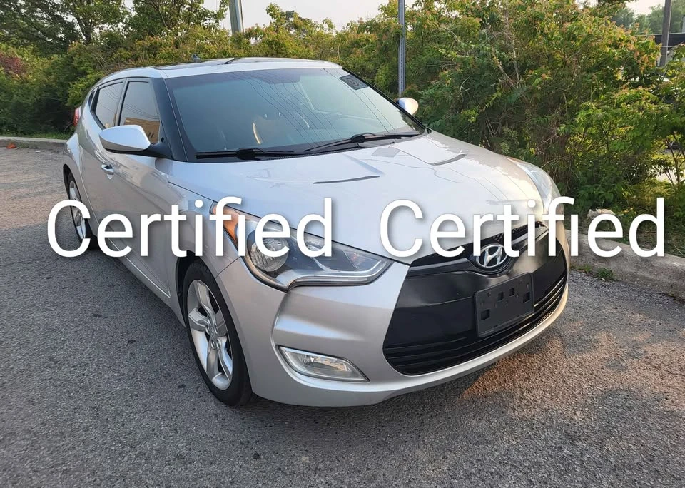 2013 Hyundai Veloster - Image 2 of 20