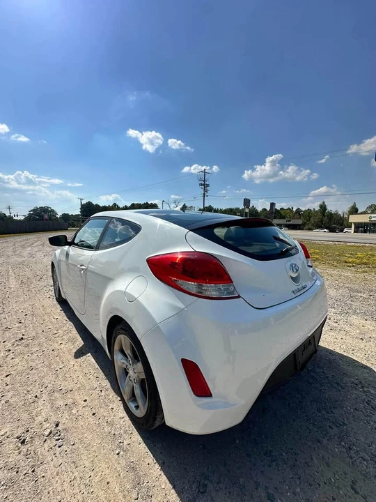 2013 Hyundai Veloster - Image 5 of 15