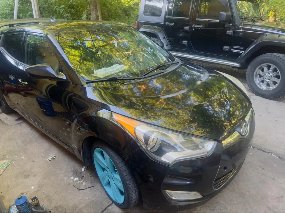 2013 Hyundai Veloster - Image 2 of 6