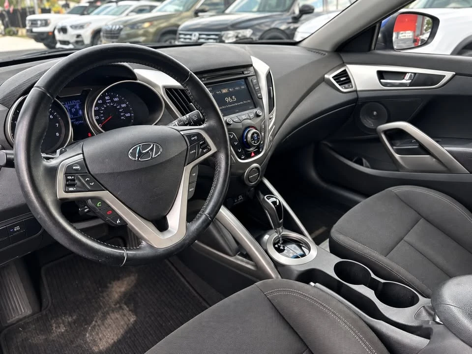2013 Hyundai Veloster - Image 15 of 17