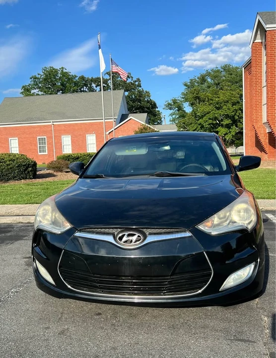 2013 Hyundai Veloster - Image 2 of 14