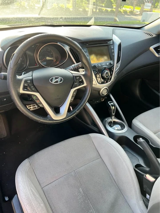 2013 Hyundai Veloster - Image 6 of 14