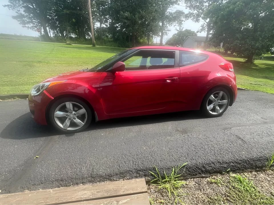 2013 Hyundai Veloster - Image 4 of 5