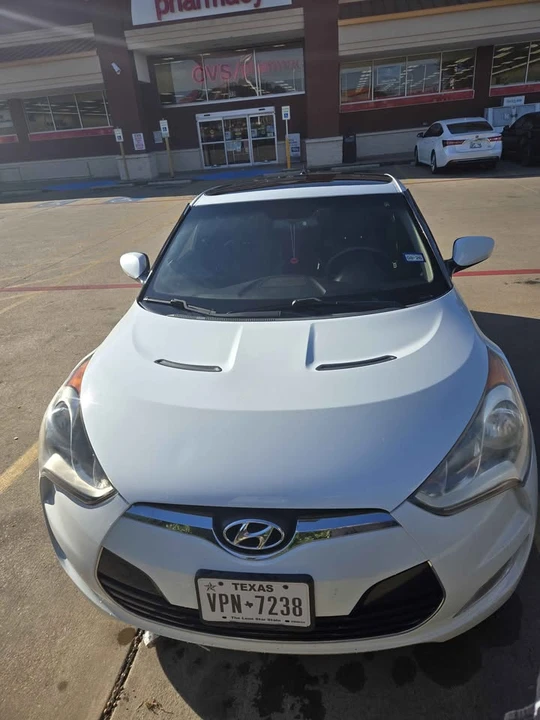 2013 Hyundai Veloster - Image 5 of 8
