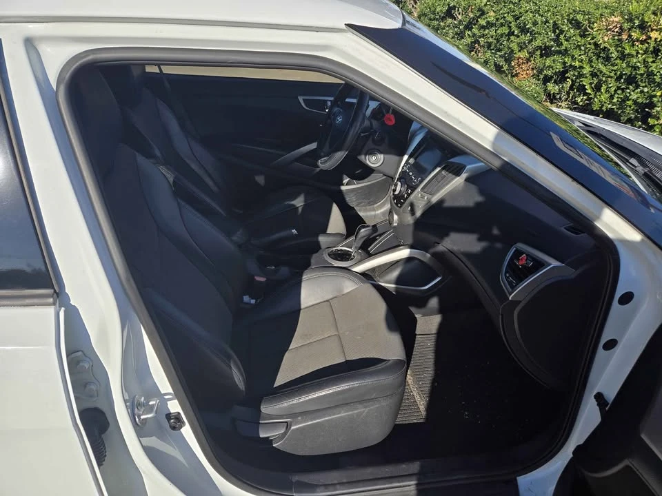 2013 Hyundai Veloster - Image 7 of 8