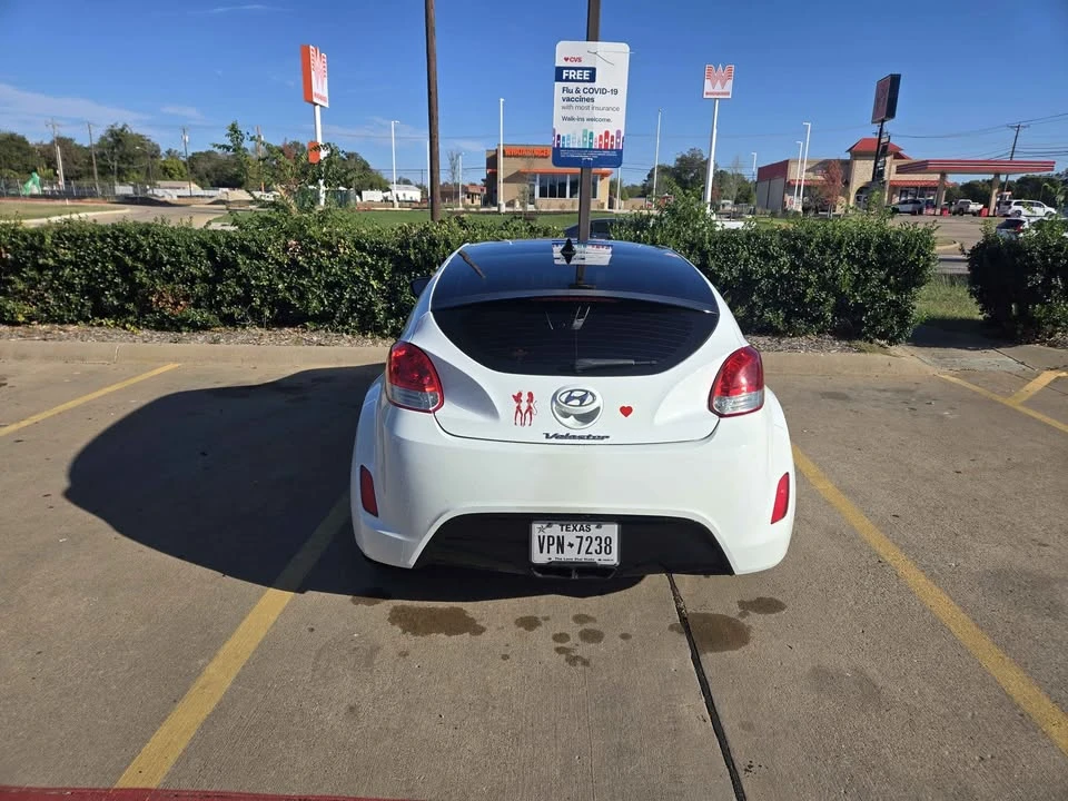 2013 Hyundai Veloster - Image 4 of 8