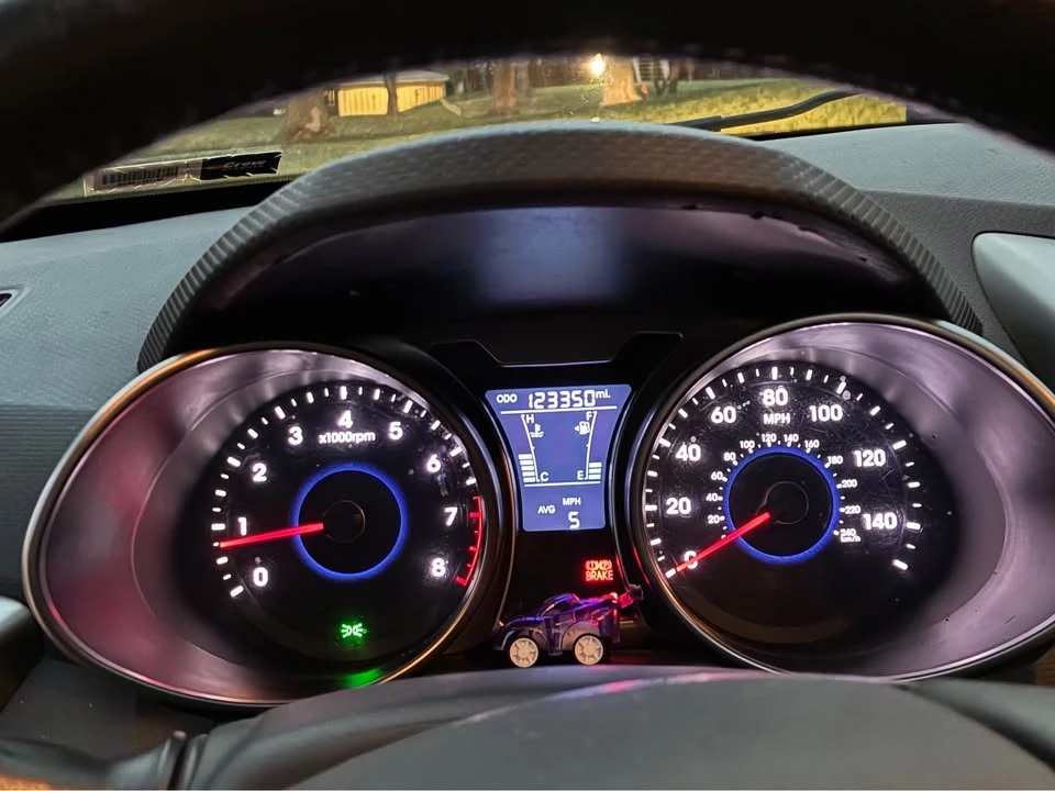 2013 Hyundai Veloster - Image 7 of 12