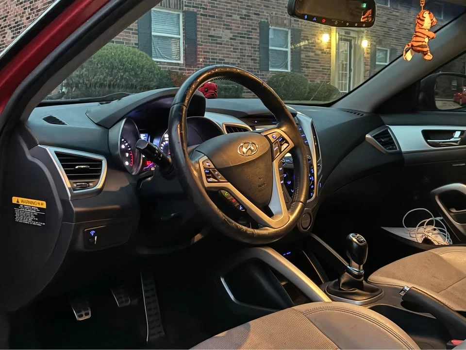 2013 Hyundai Veloster - Image 6 of 12