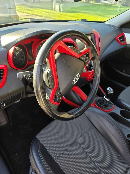 2013 Hyundai Veloster - Image 6 of 9