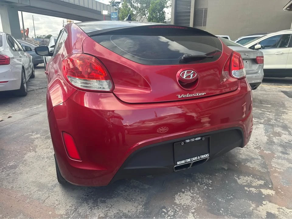 2013 Hyundai Veloster - Image 12 of 13