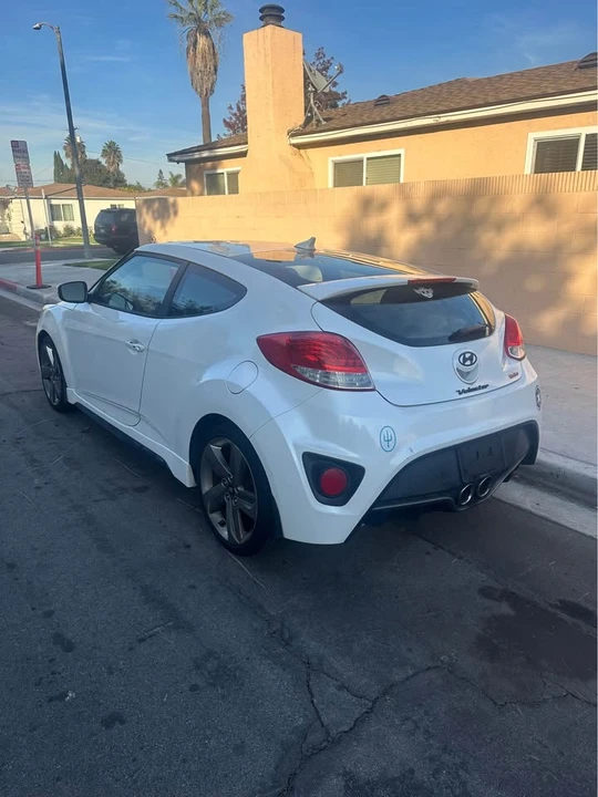 2013 Hyundai Veloster - Image 3 of 15