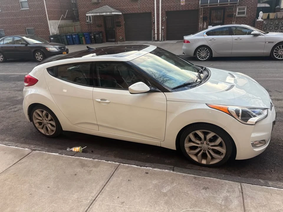 2013 Hyundai Veloster - Image 5 of 5