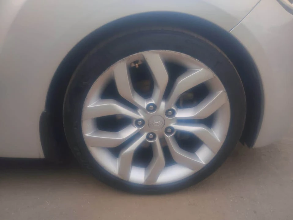 2013 Hyundai Veloster - Image 4 of 6