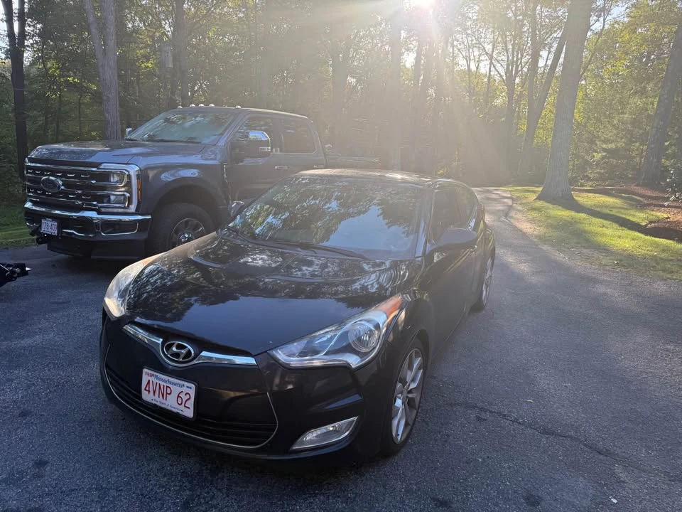 2013 Hyundai Veloster - Image 2 of 7