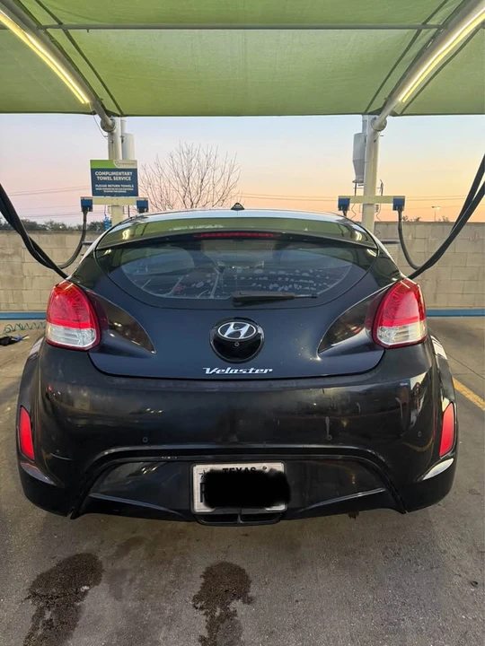 2013 Hyundai Veloster - Image 4 of 5
