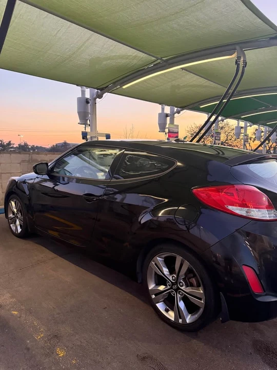2013 Hyundai Veloster - Image 3 of 5