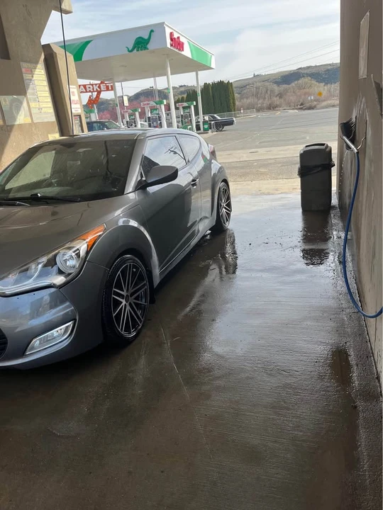 2013 Hyundai Veloster - Image 4 of 6