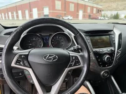 2013 Hyundai Veloster - Image 11 of 16