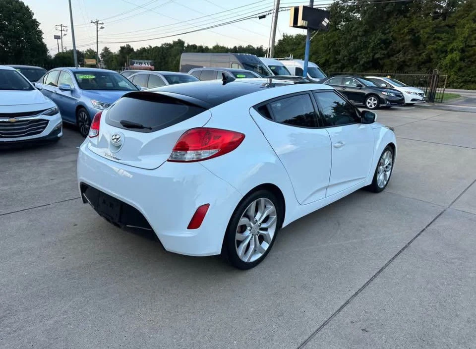 2013 Hyundai Veloster - Image 3 of 5