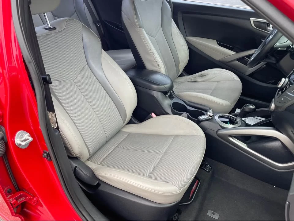 2013 Hyundai Veloster - Image 13 of 20